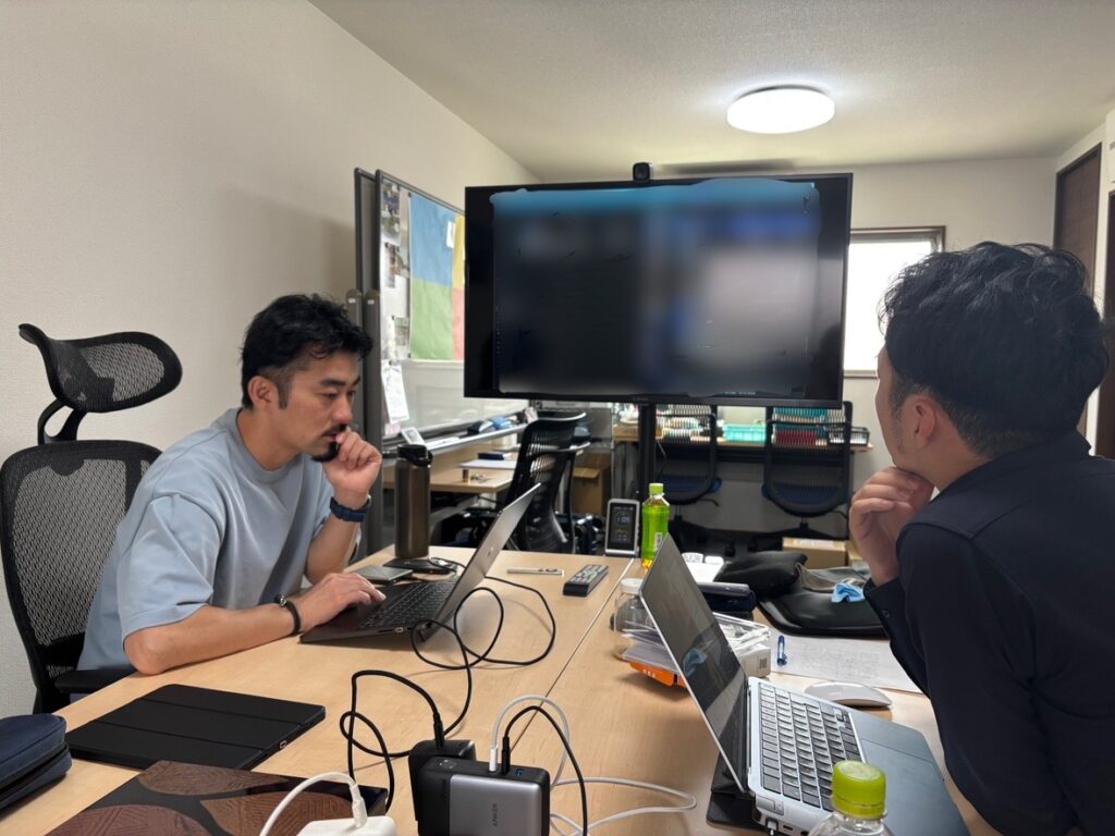 alt="思考特性の違いを理解し、組織のトラブルを防ぐ"